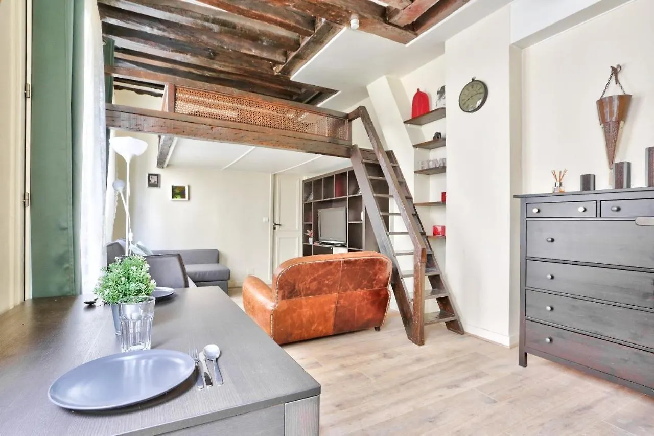 Studio Mezzanine Quartier Luxembourg Free Netflix Paris Apartment